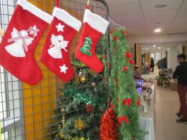  (le-marche-de-noel-avec-la-chor-img_2699-201812141006.JPG)